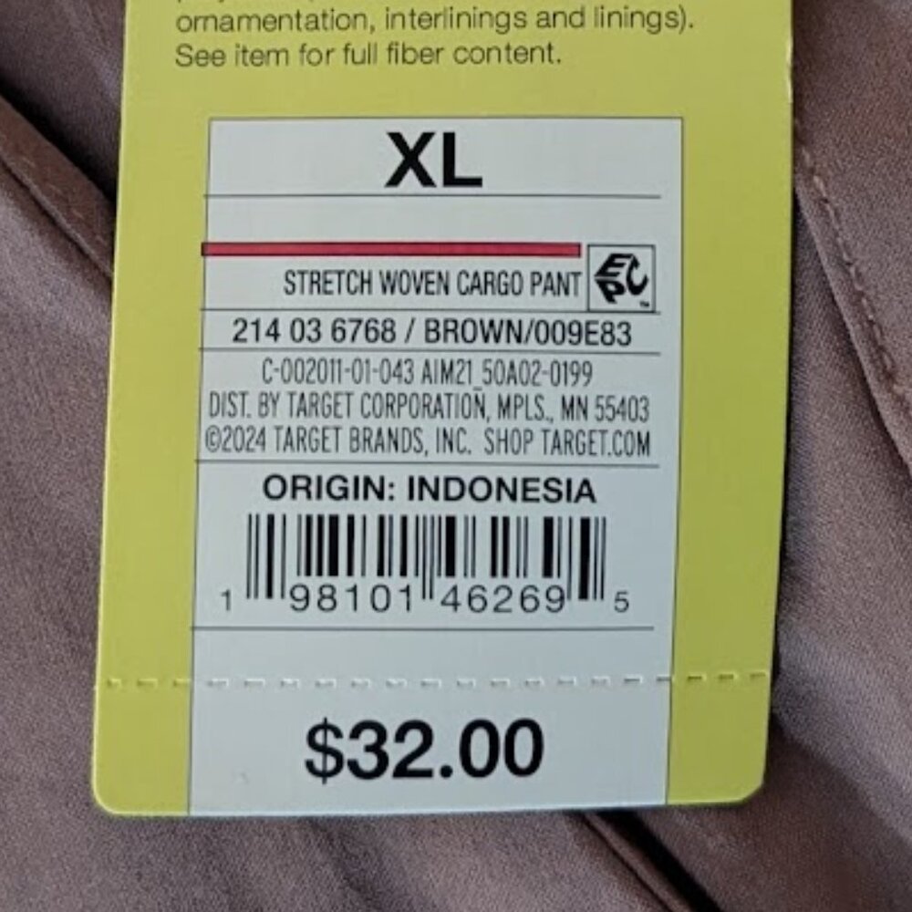 Target ALL IN MOTION XL Mid-Rise Cargo Pants - Picture 9 of 9